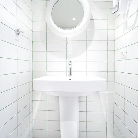 Apartman Untitled33 *