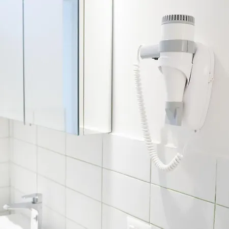 Apartman Untitled33 *