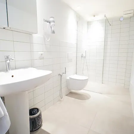 Untitled33 * 地拉那