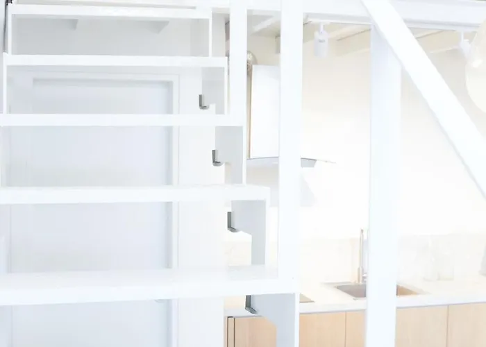 Apartman Untitled33 *